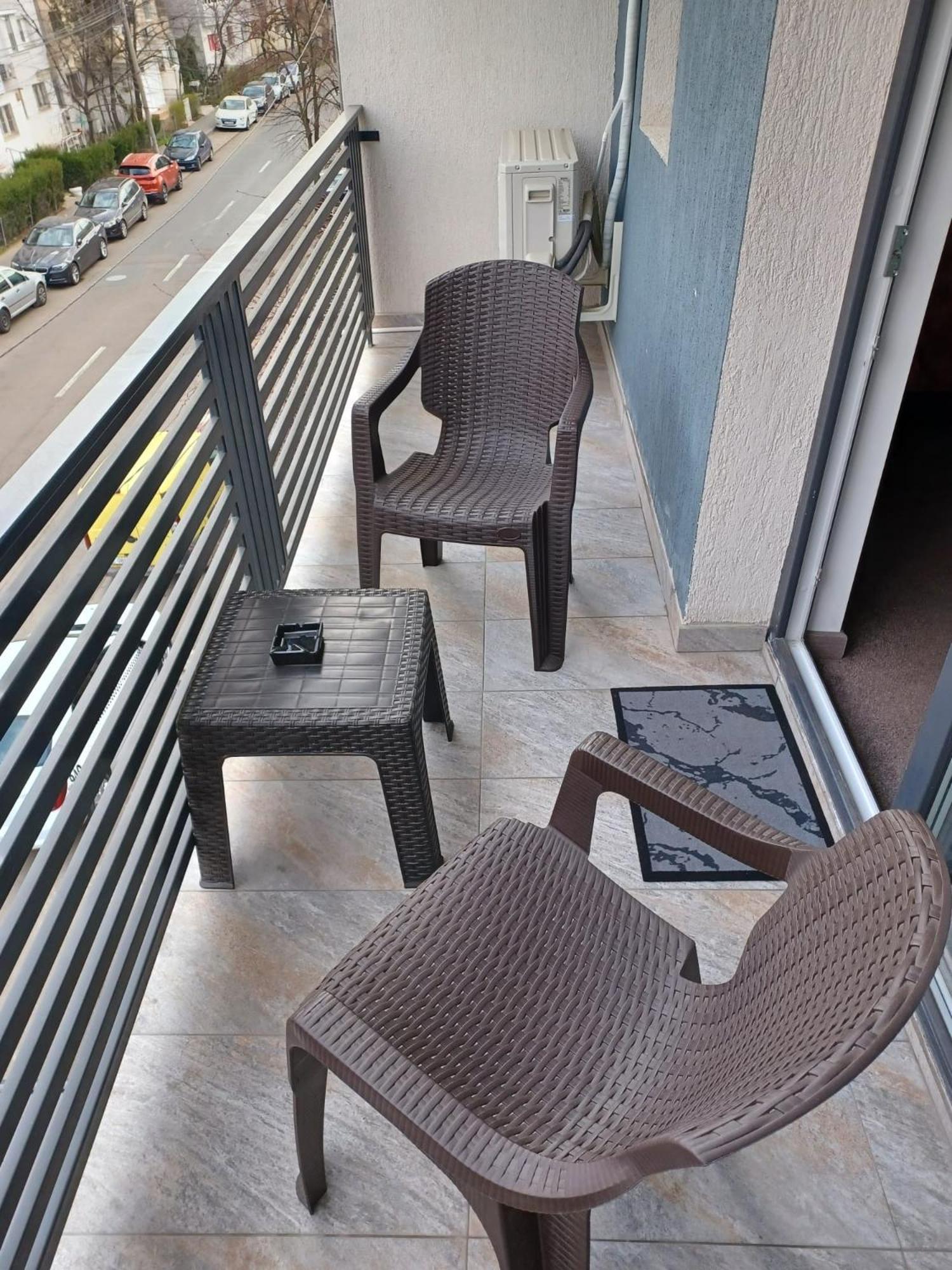 Aparthotel Oltului Galaţi Exteriör bild